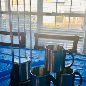 Brand new mugs in silver